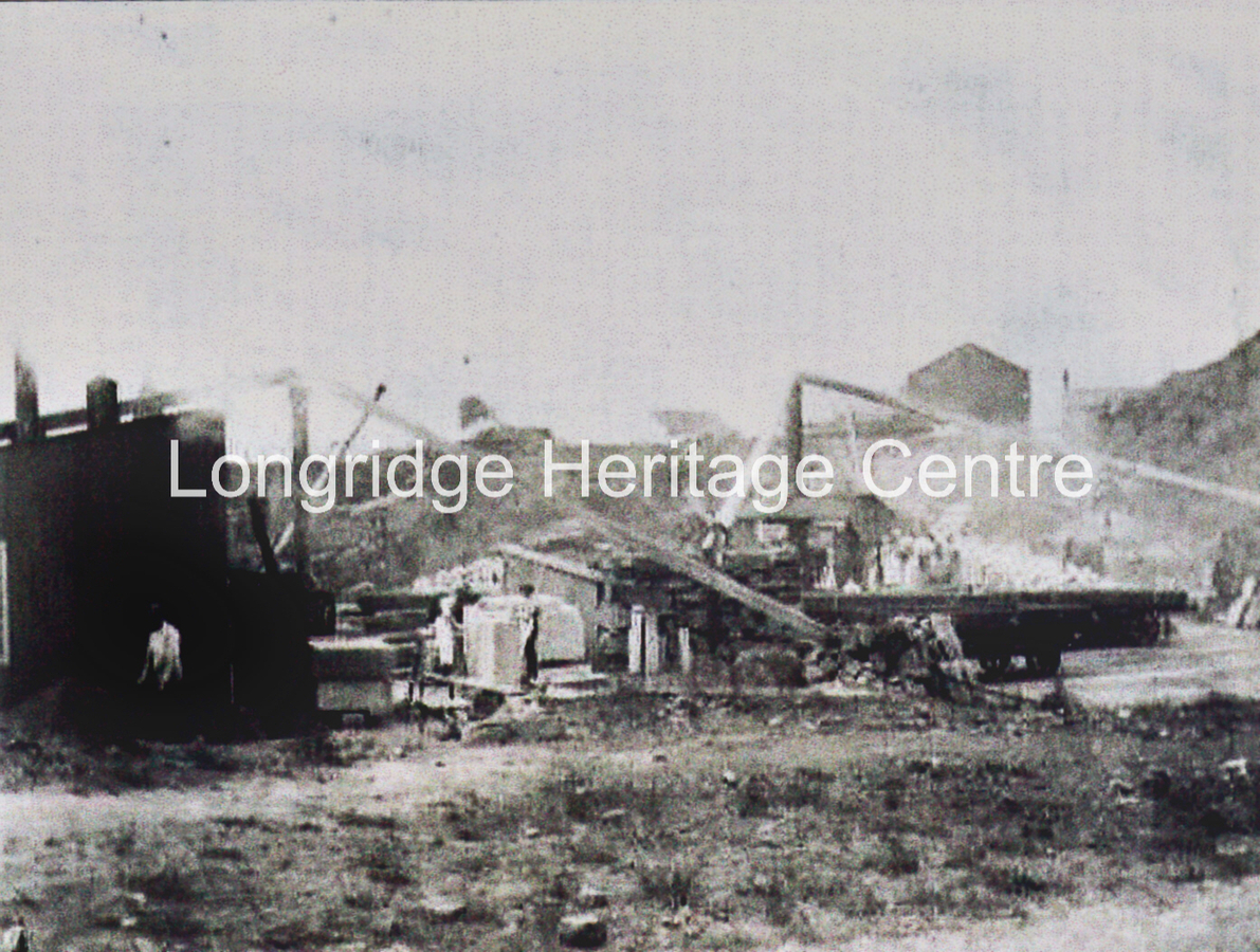 491B - Broomhill Quarry - In the Tan Yard - 1900